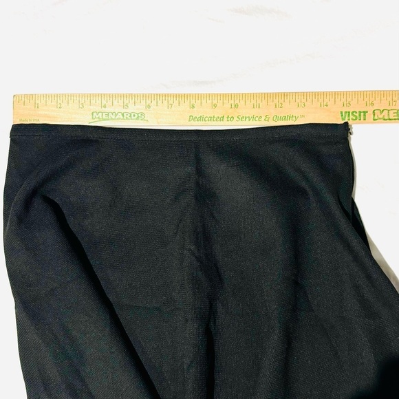Umgee USA Black Circle Miniskirt, Skater Skirt,‎ Excellent Condition size Medium - Picture 7 of 8